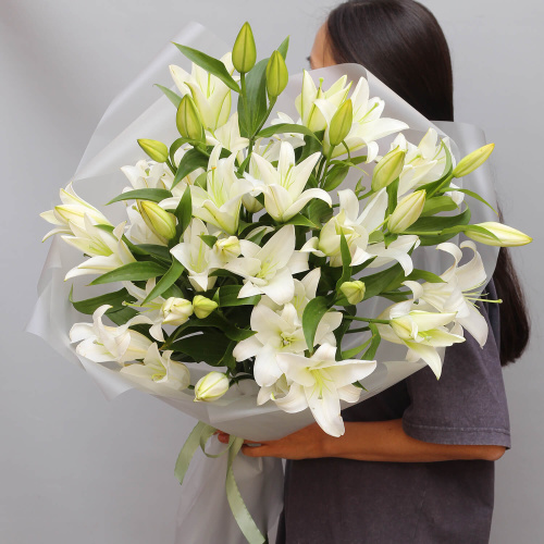 Букет из 7 лилий