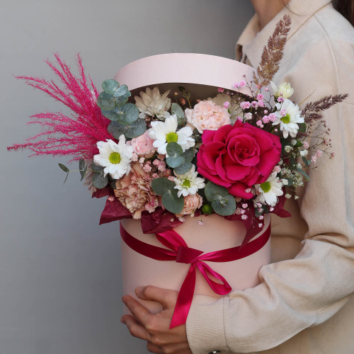 Букет в коробке "Фурия"