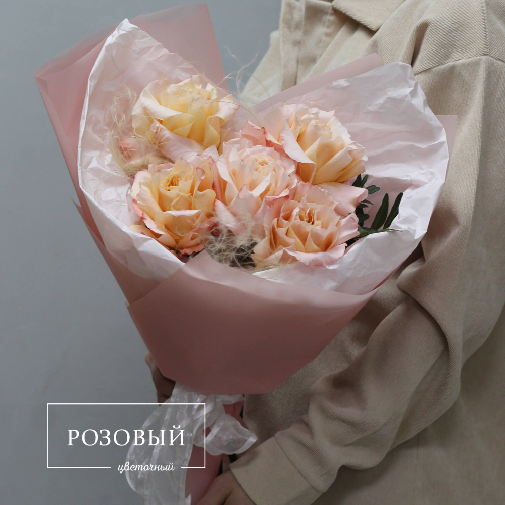 Букет из 5 пионовидных роз