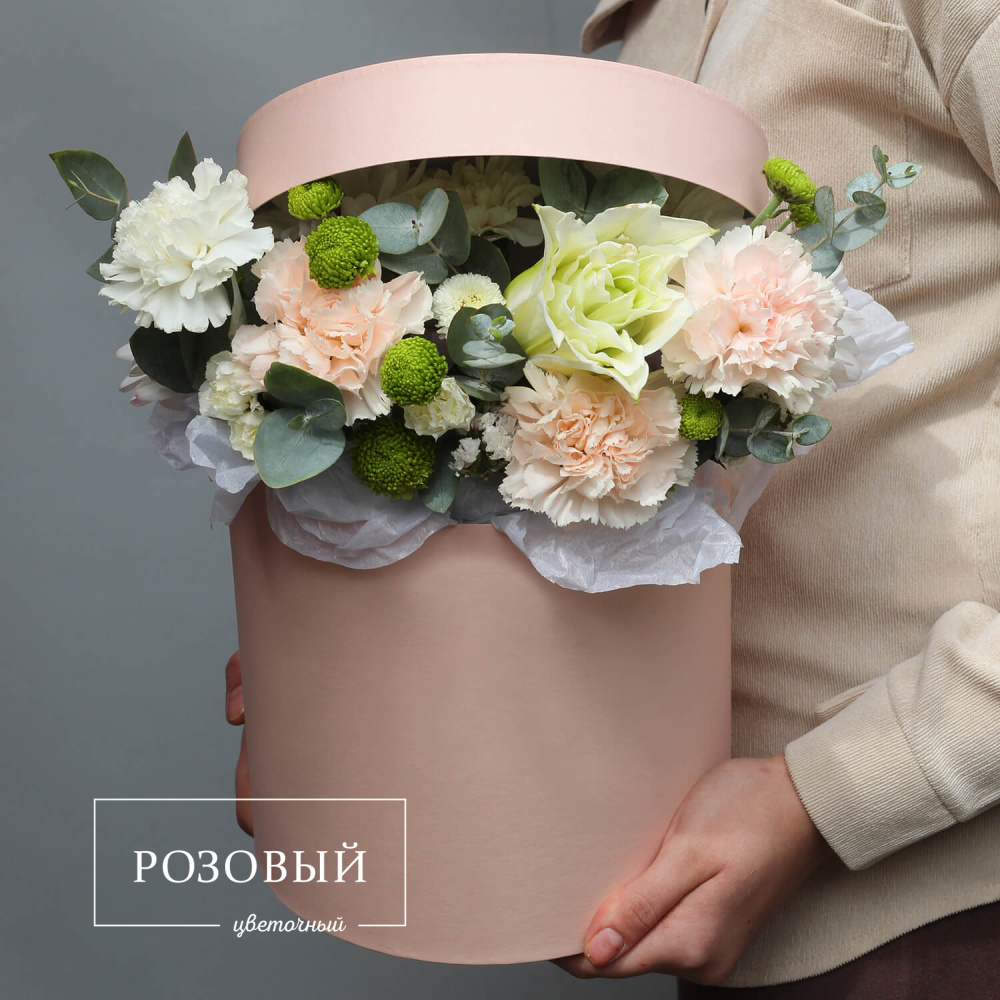 Цветы в коробке "Нежный персик"