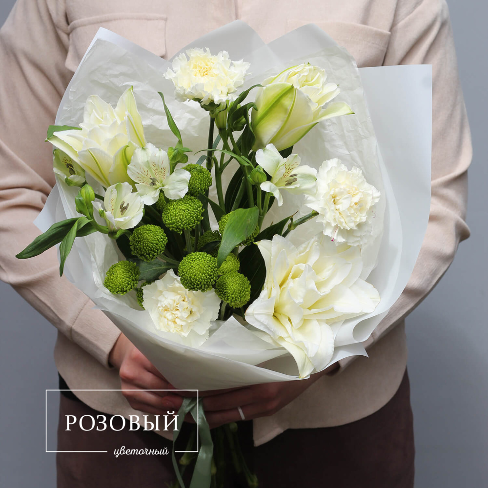 Бело-зеленый букет с лилией