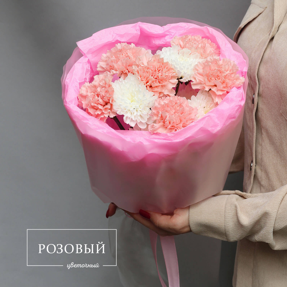 Букет с гвоздиками и хризантемами