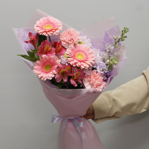 Букет из гербер и альстромерий