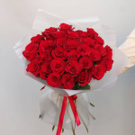 Букет из 31 красной розы