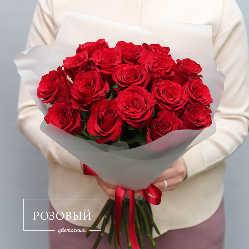 Букет из 17 красных роз