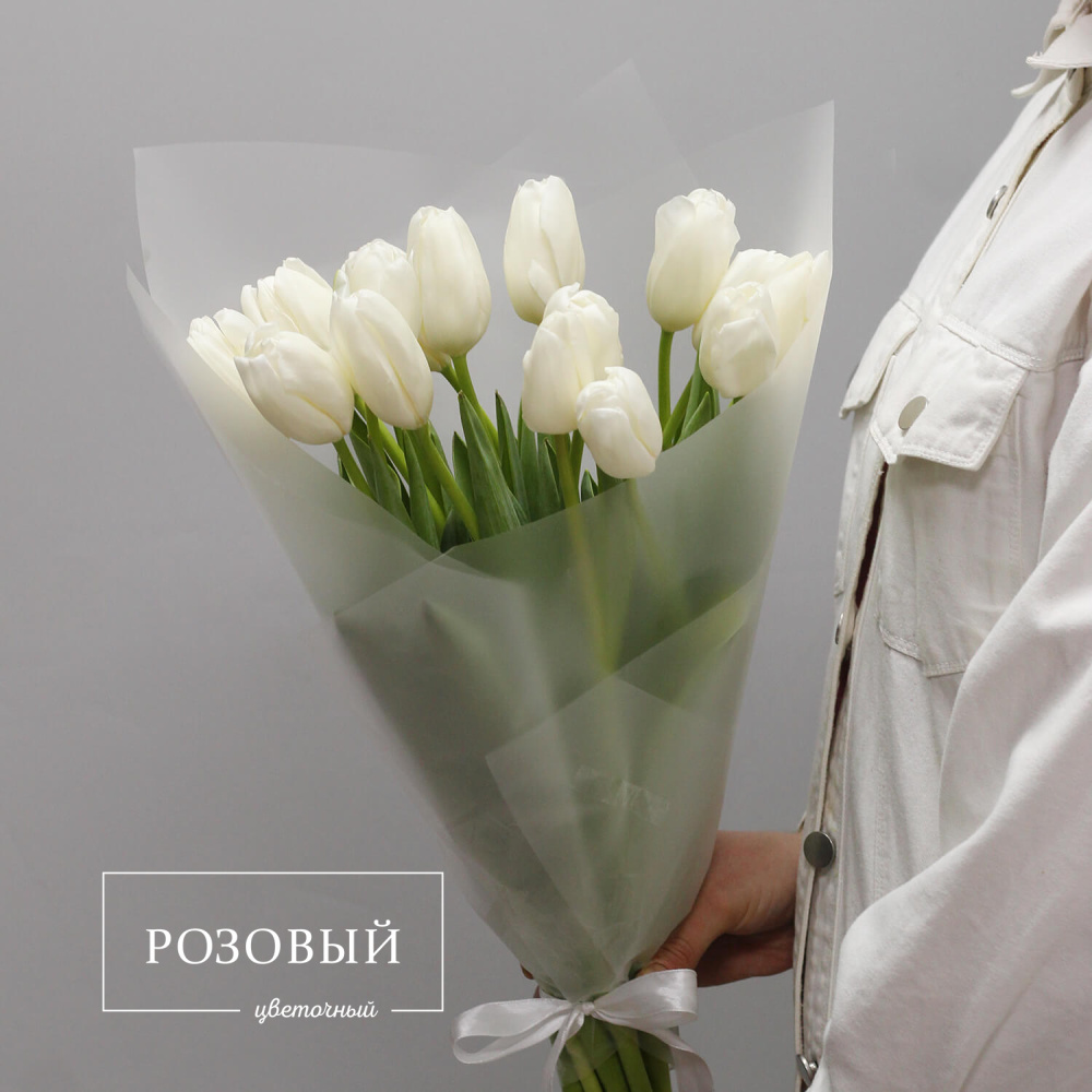 Букет из 15 белых тюльпанов