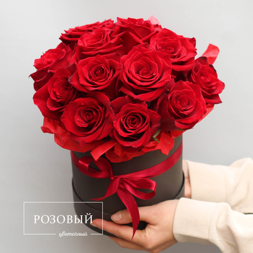 Коробка из 15 красных роз