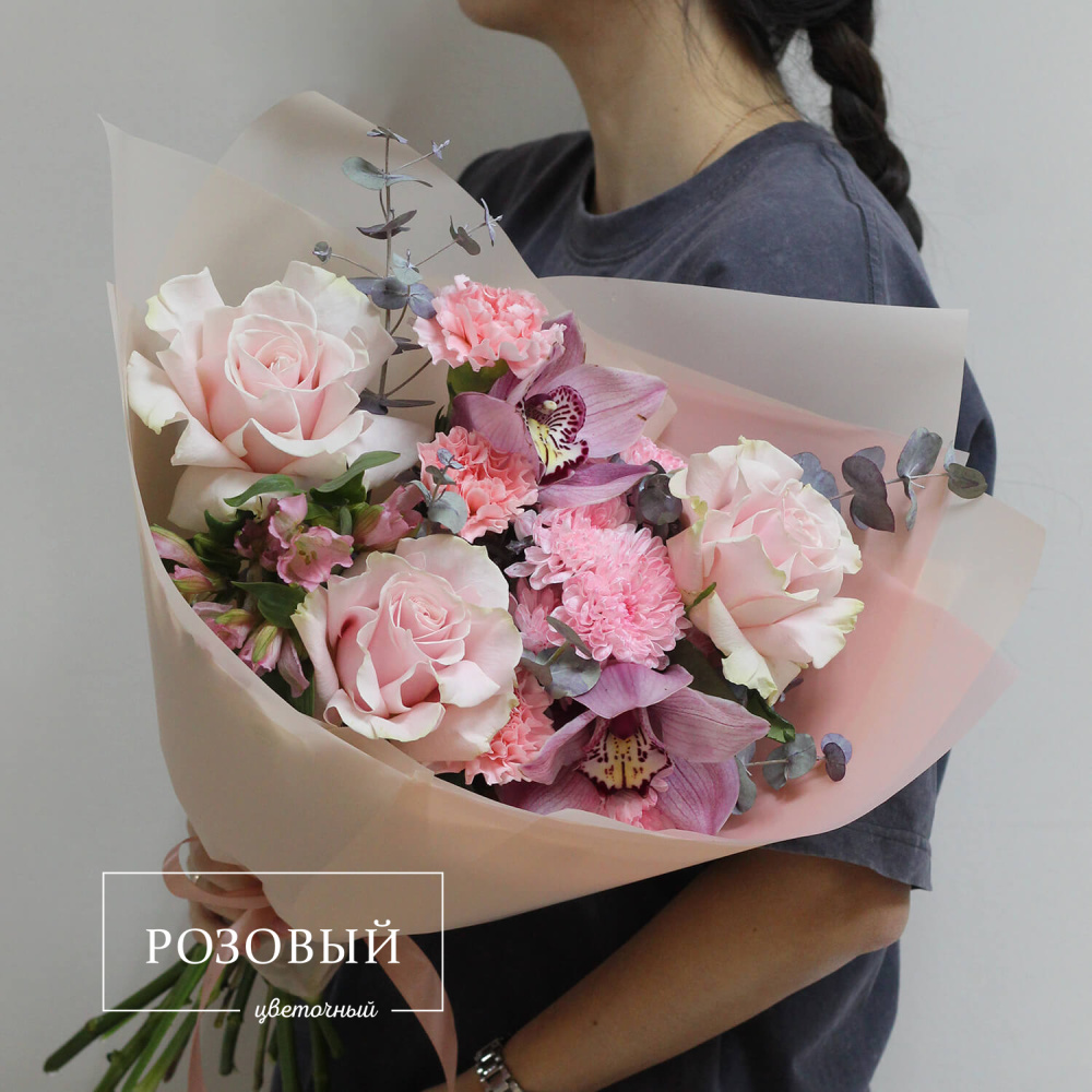 Букет с розами "Прекрасный день"
