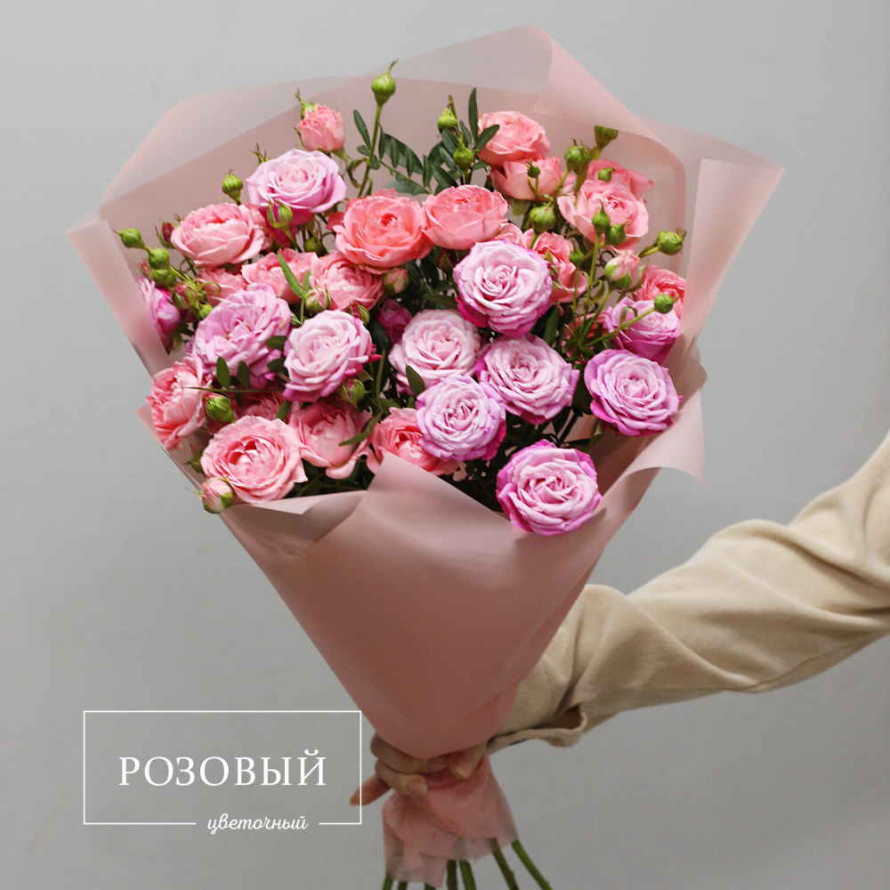 Букет из 7 кустовых роз