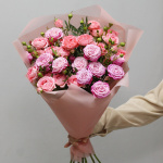 Букет из 7 кустовых роз