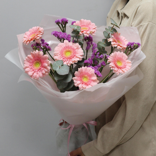 Нежный букет гербер