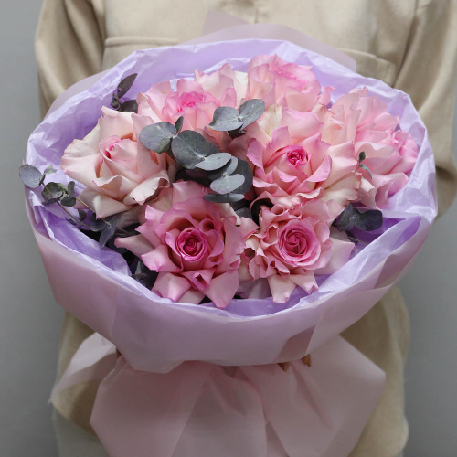 Букет из 7 розовых французских роз