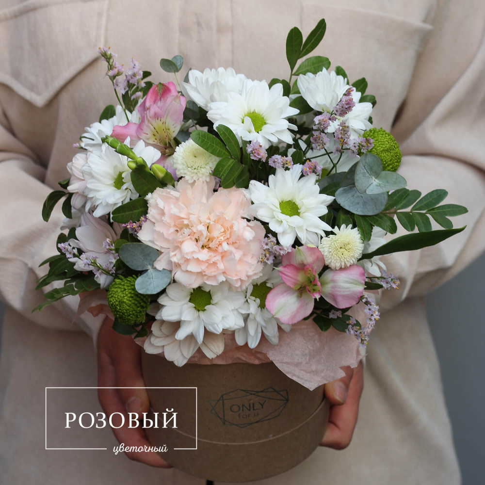 Букет в коробке "Знак внимания"