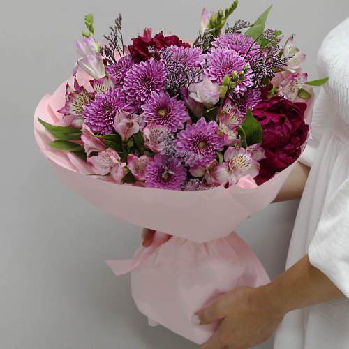 Букет с пионами "Яркие эмоции"