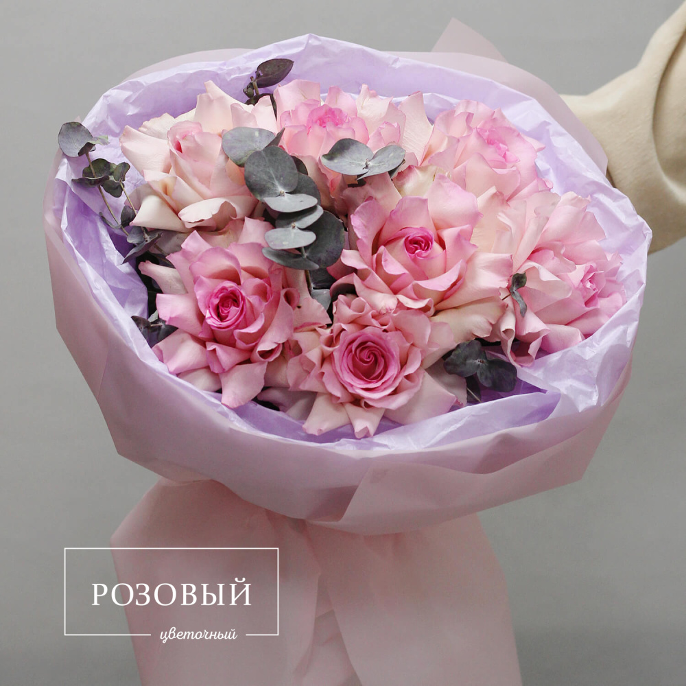 Букет из 7 розовых французских роз