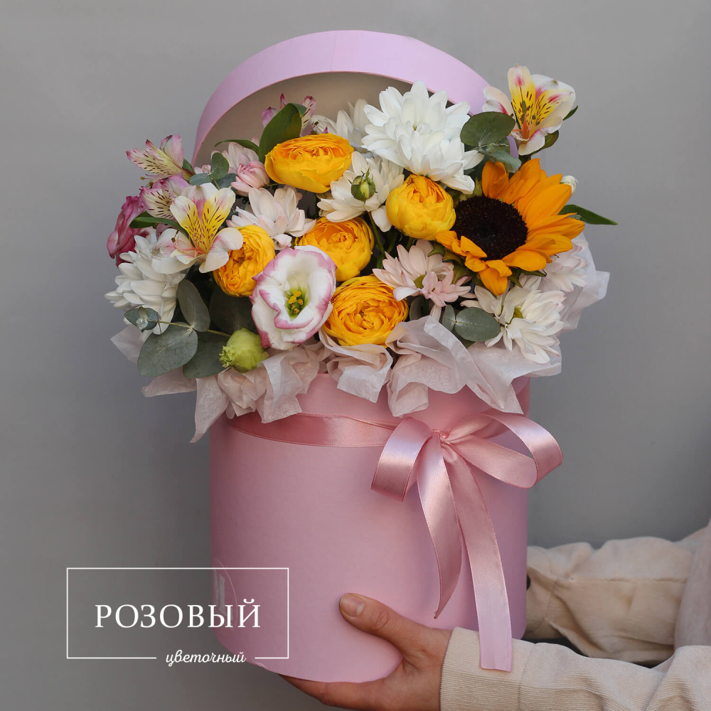 Букет с подсолнухом в шляпной коробке