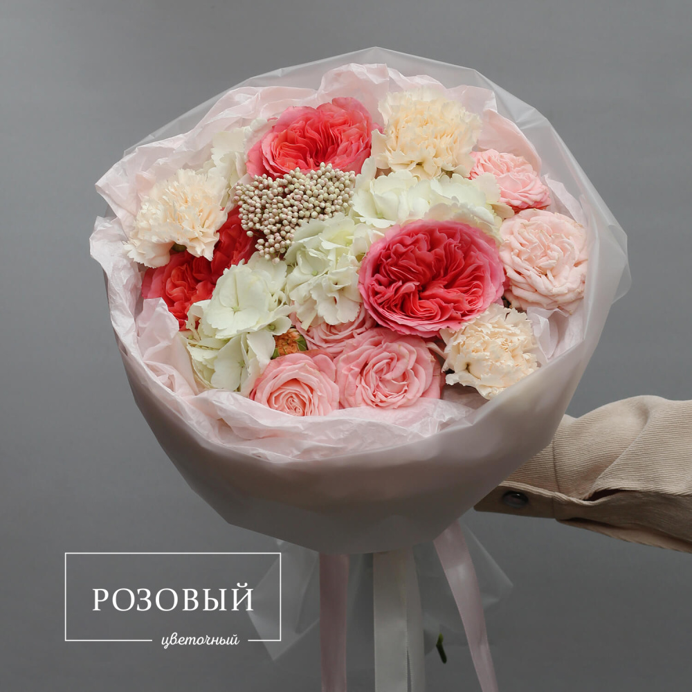 Авторский букет с пионовидными розами