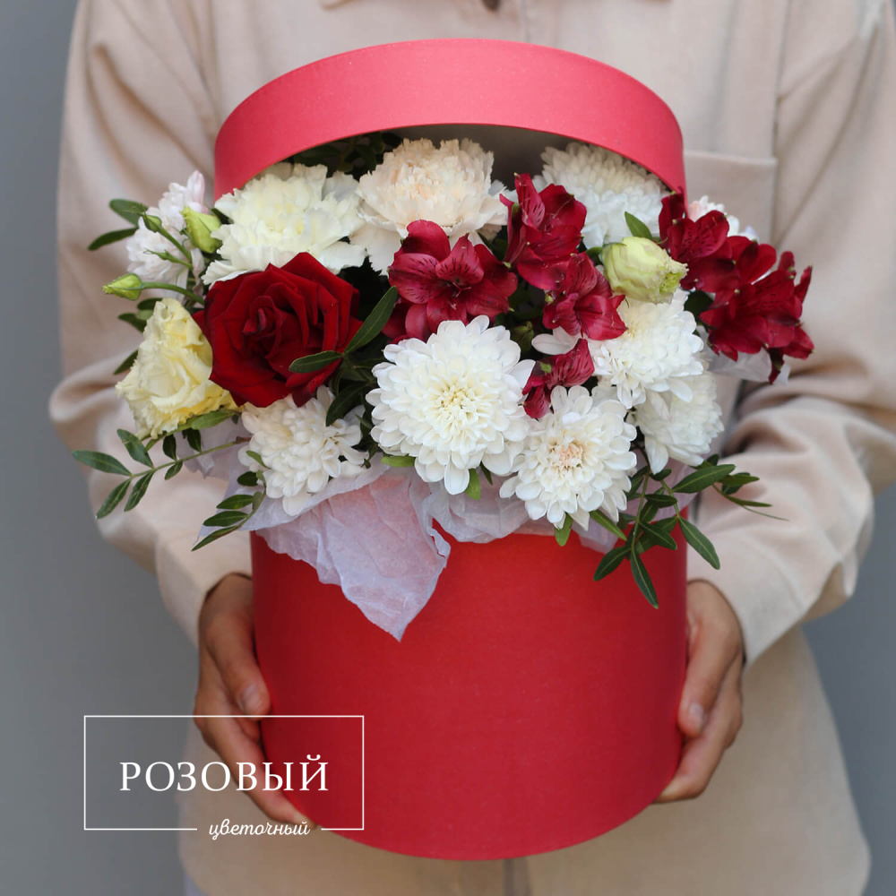 Букет в коробке "Скромность"