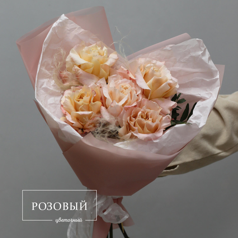 Букет из 5 пионовидных роз