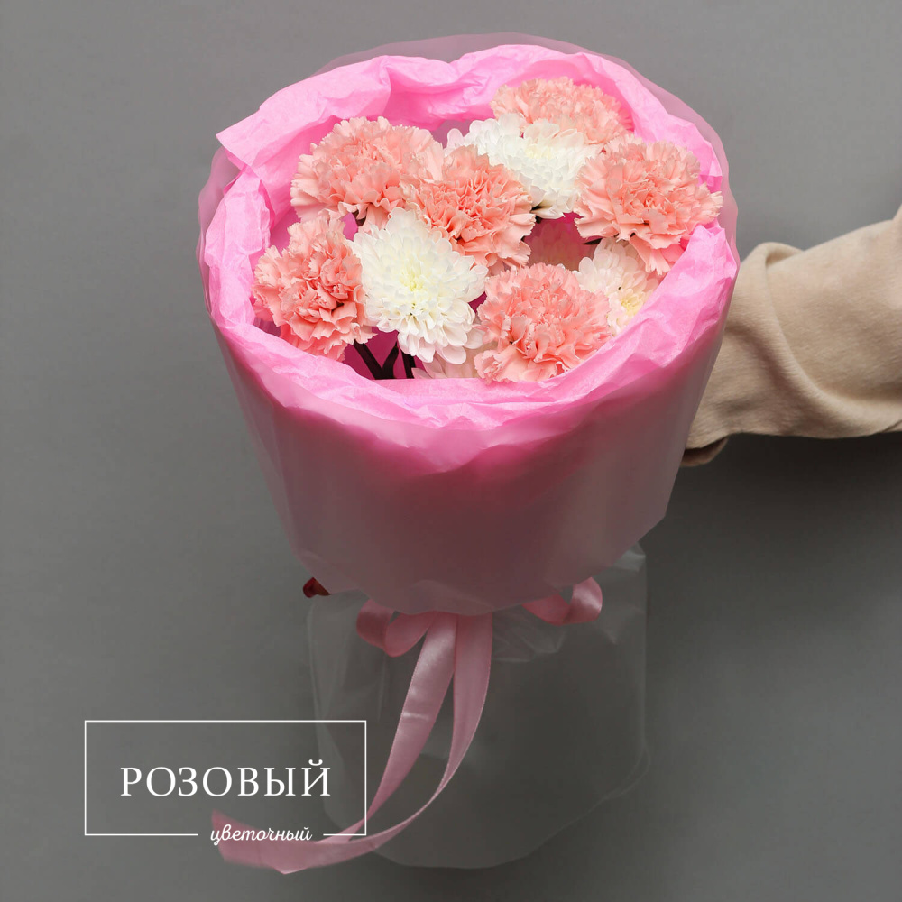 Букет с гвоздиками и хризантемами
