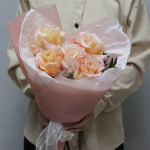 Букет из 5 пионовидных роз