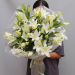 Букет из 7 лилий