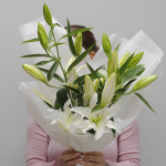 Букет из 3 белых лилий