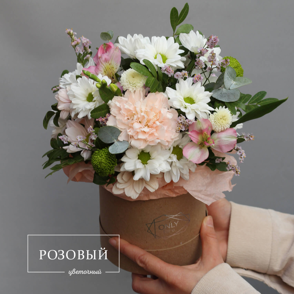 Букет в коробке "Знак внимания"