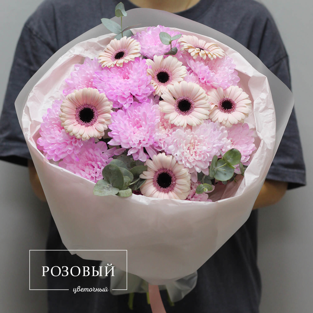 Букет из гербер и хризантем