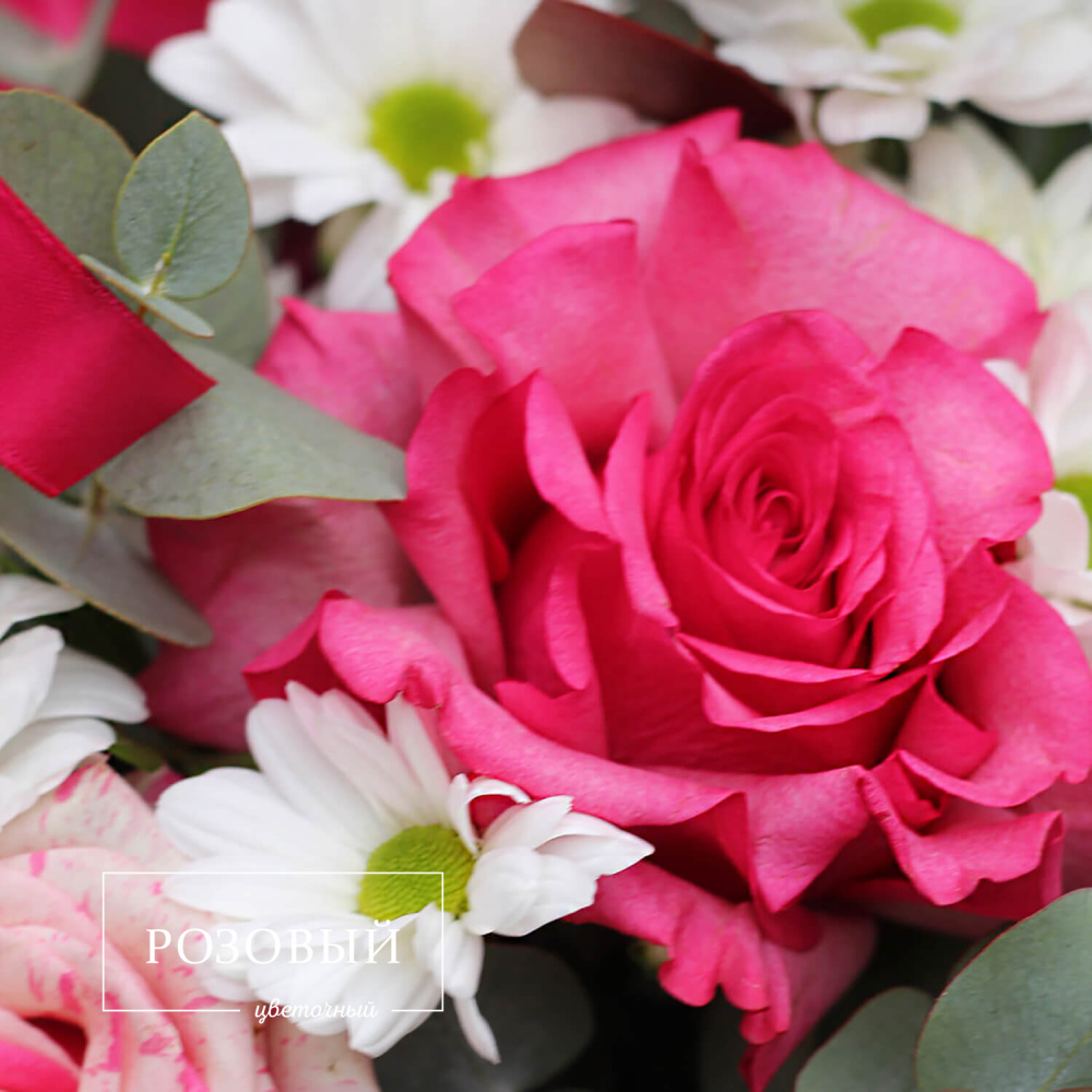 Букет роз и хризантем в корзине "Для тебя"