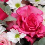 Букет роз и хризантем в корзине "Для тебя"