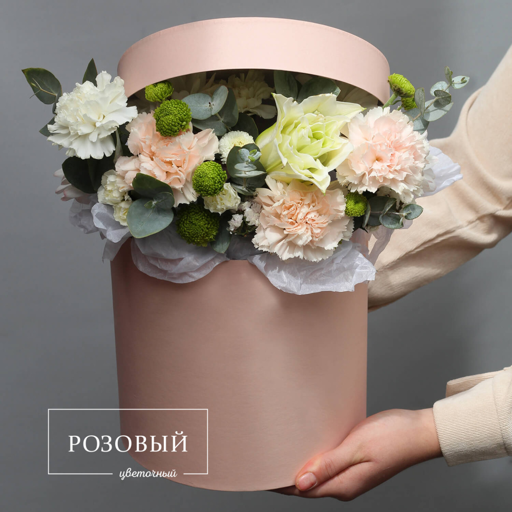 Цветы в коробке "Нежный персик"