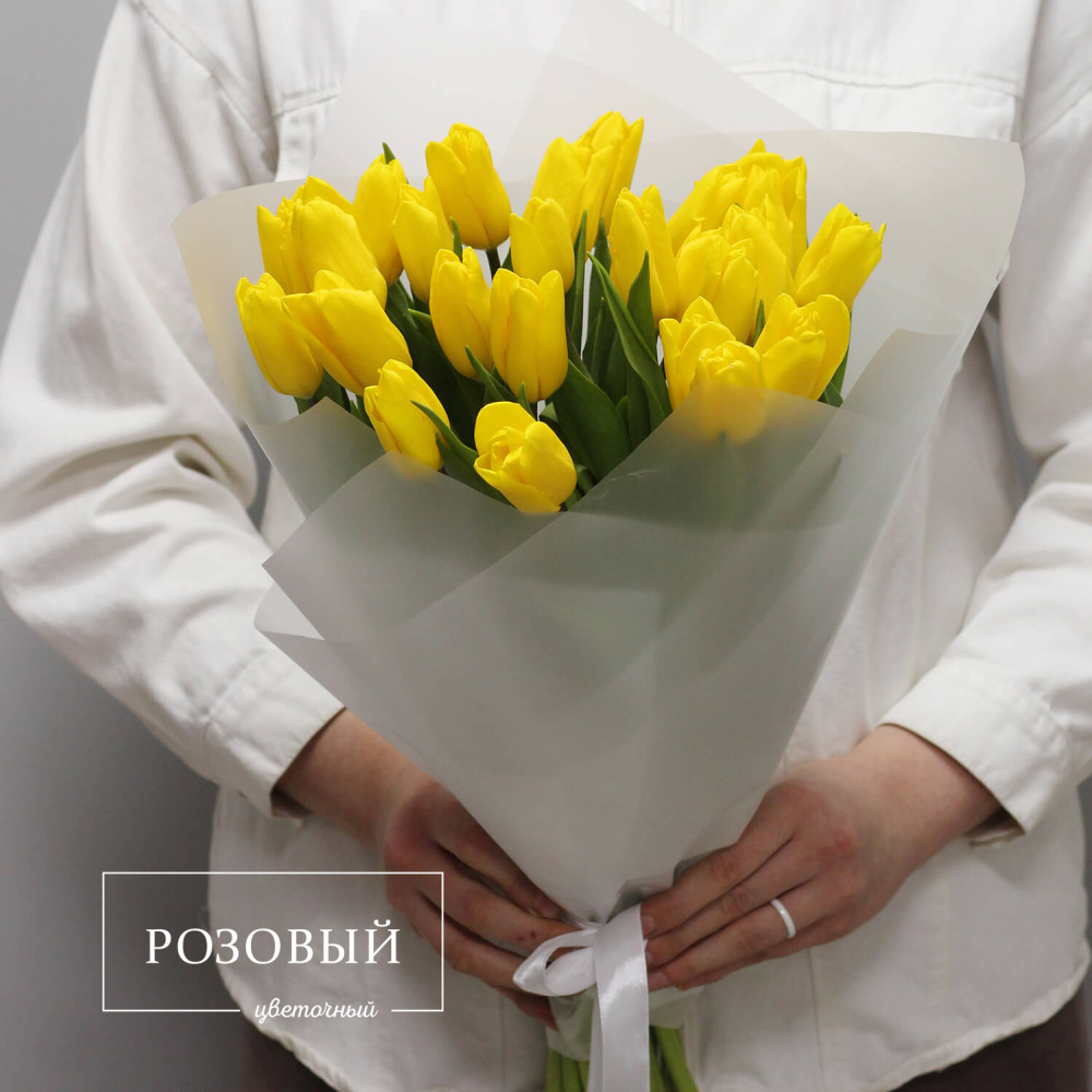 Букет из 25 желтых тюльпанов